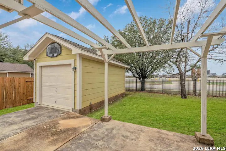 main property photo 21