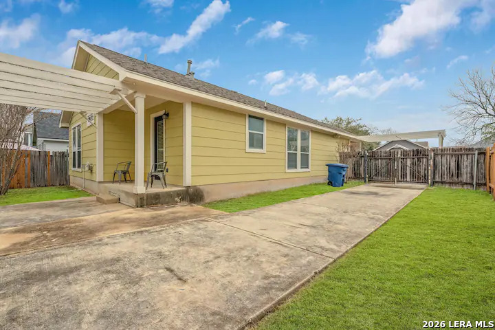 main property photo 23