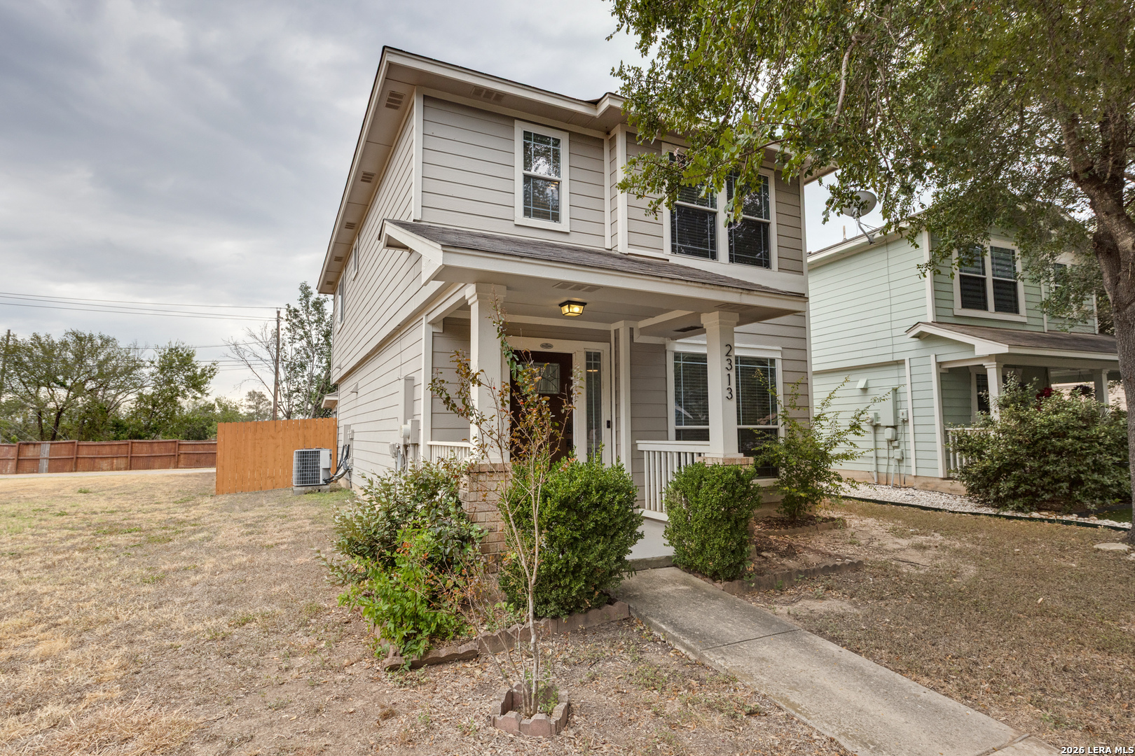 main property photo 2