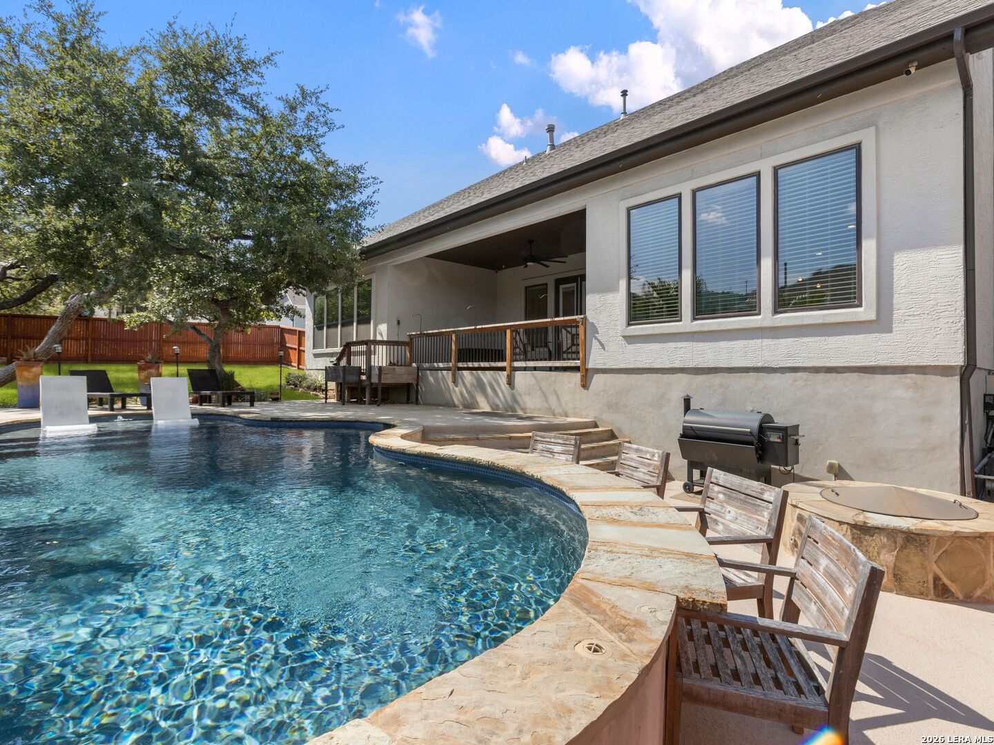 main property photo 43