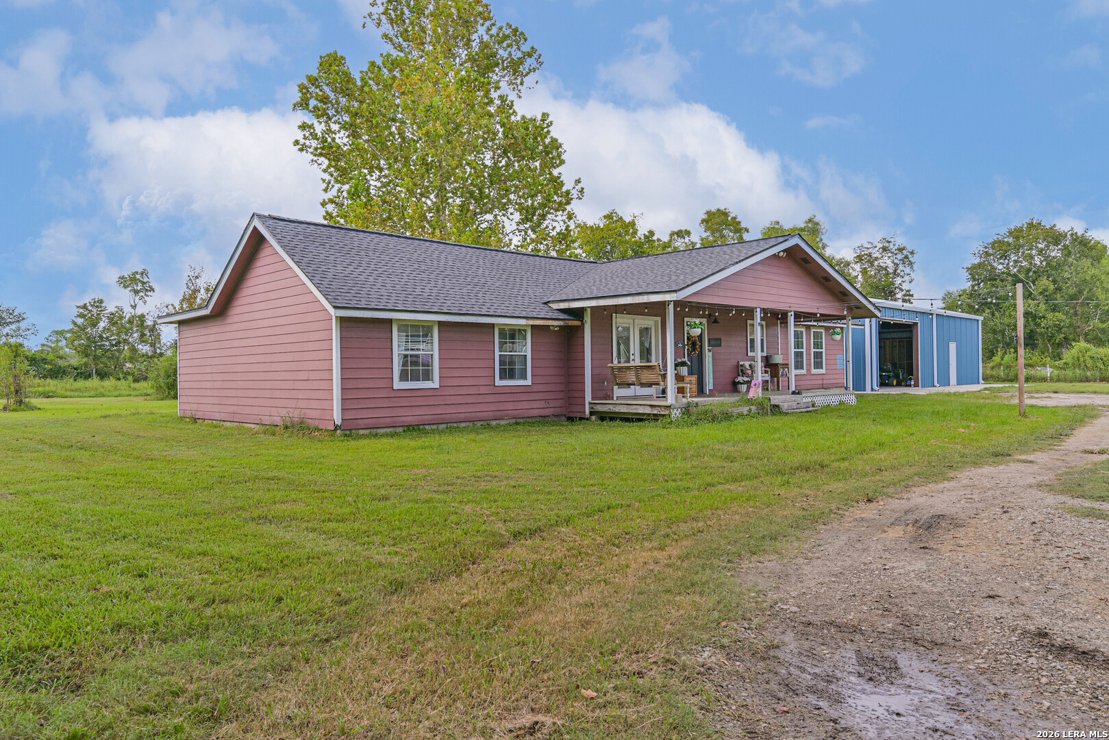 main property photo 31