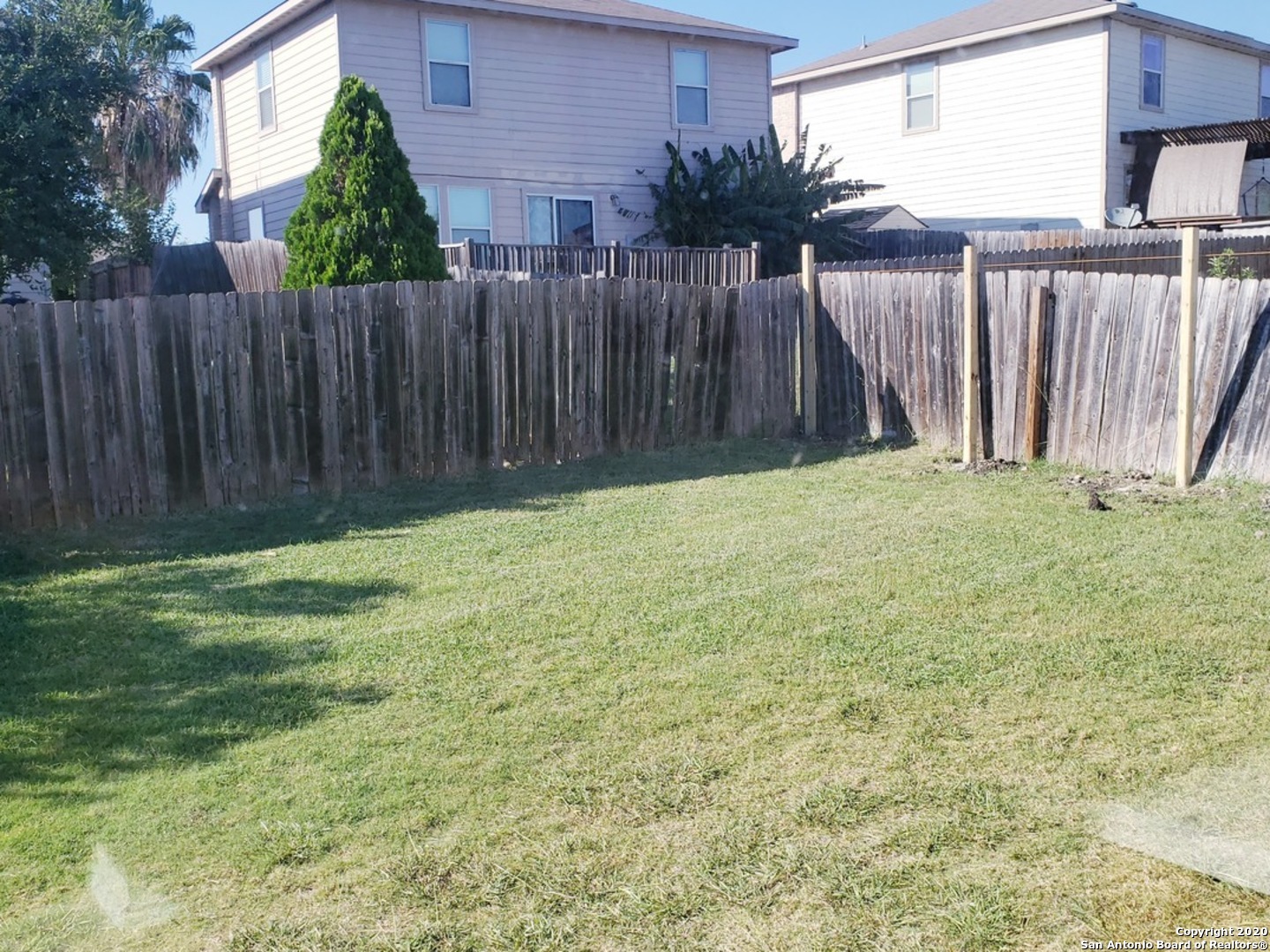 main property photo 16