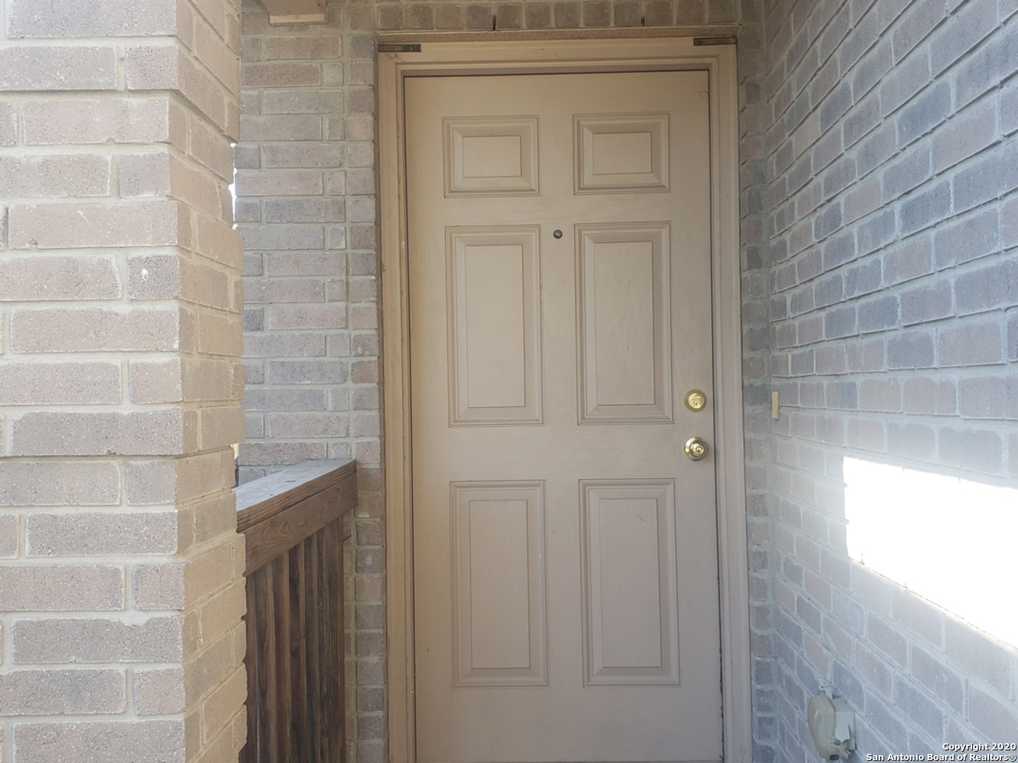 main property photo 8