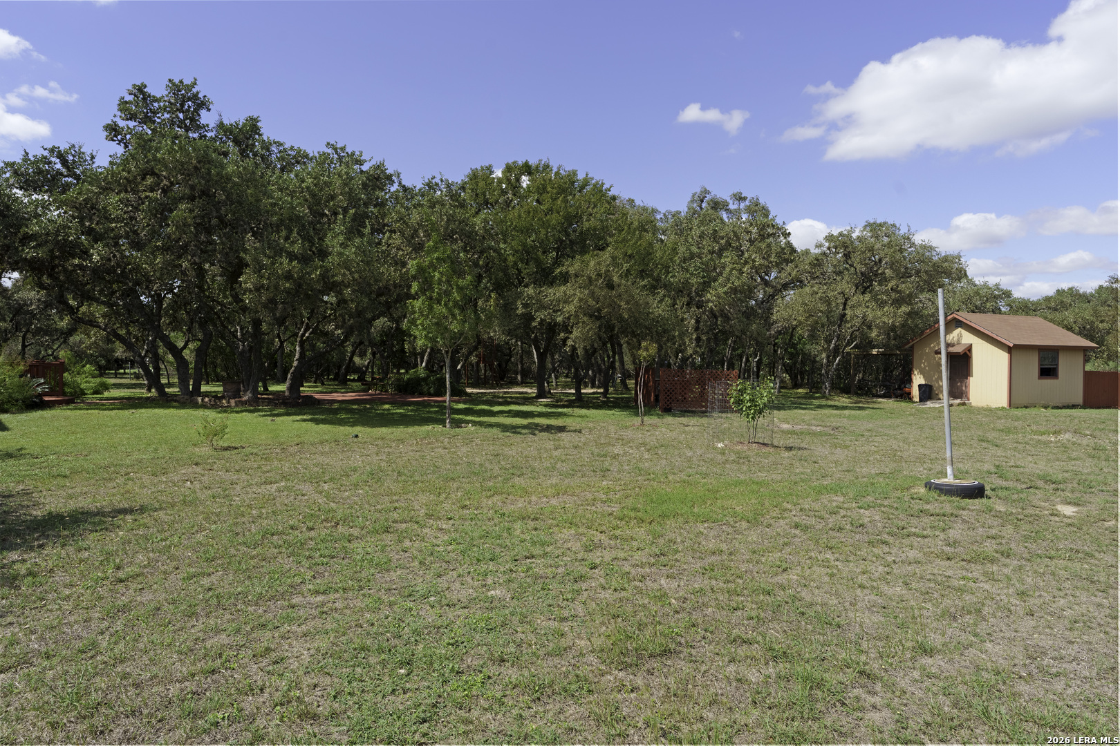 main property photo 11