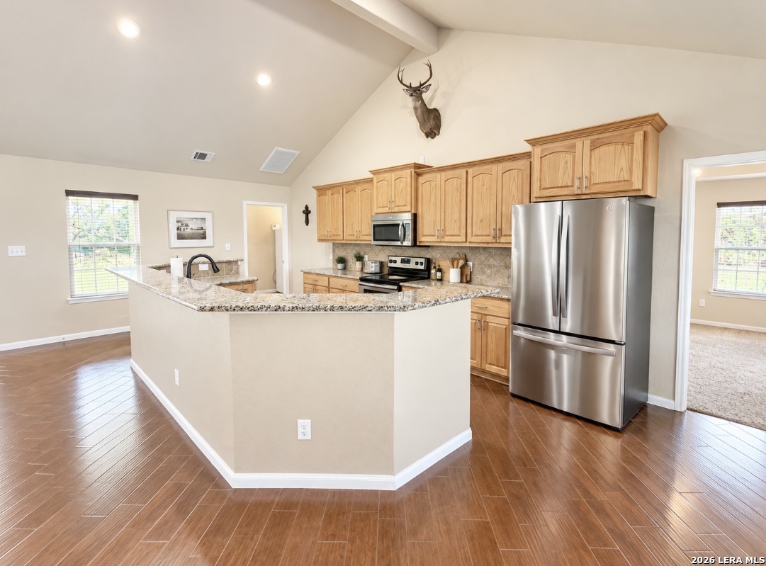 main property photo 7