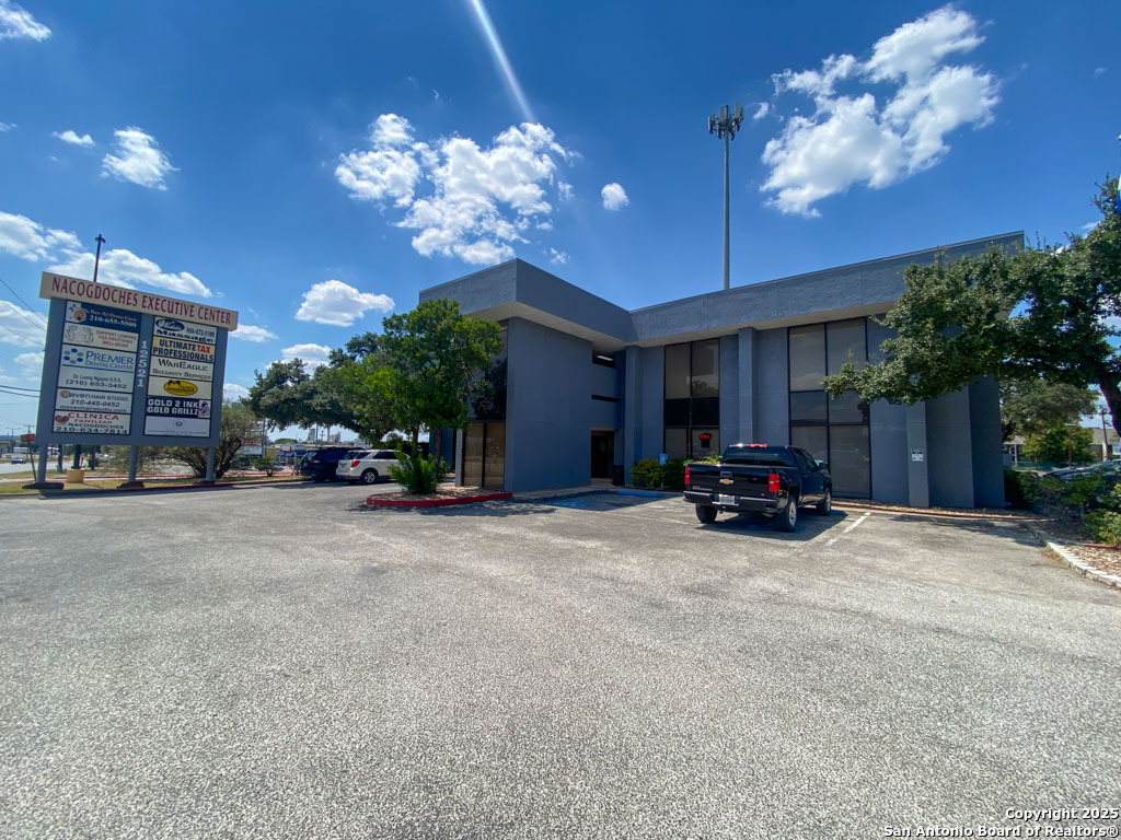 main property photo 13