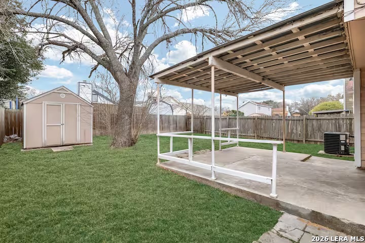 main property photo 30