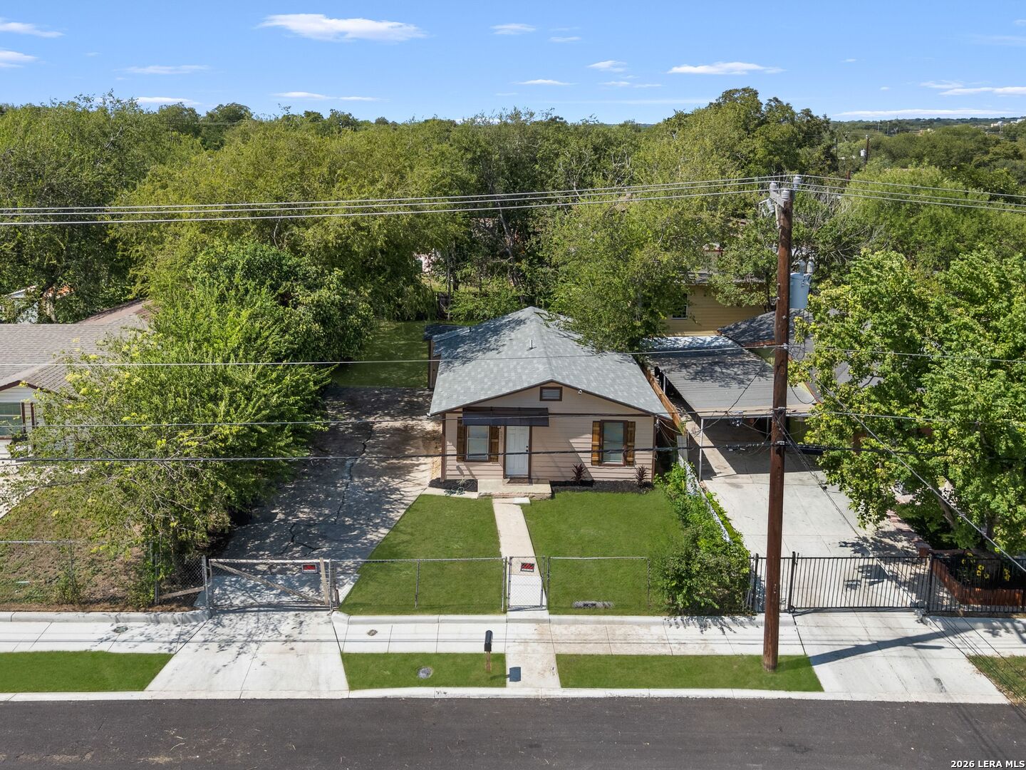 main property photo 21