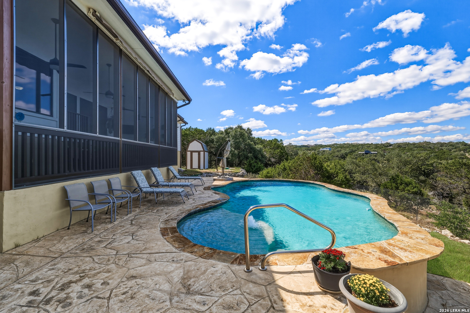 main property photo 41