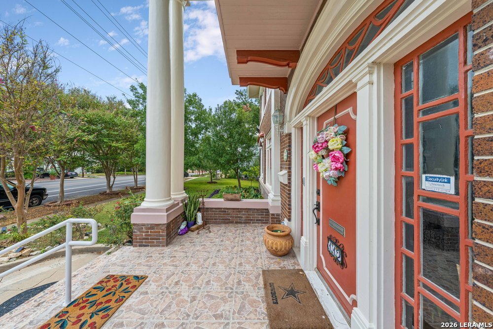 main property photo 36