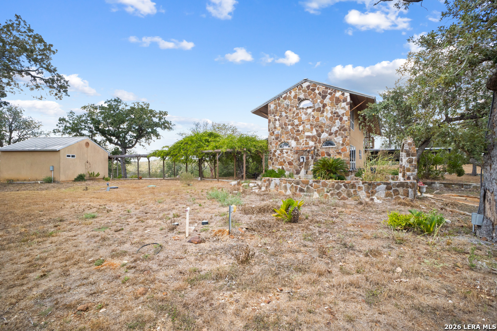 main property photo 33