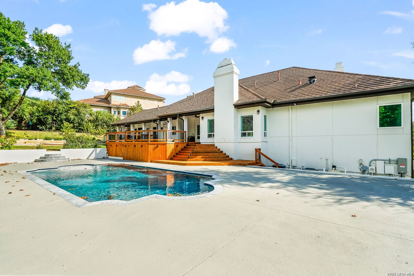 main property photo 44