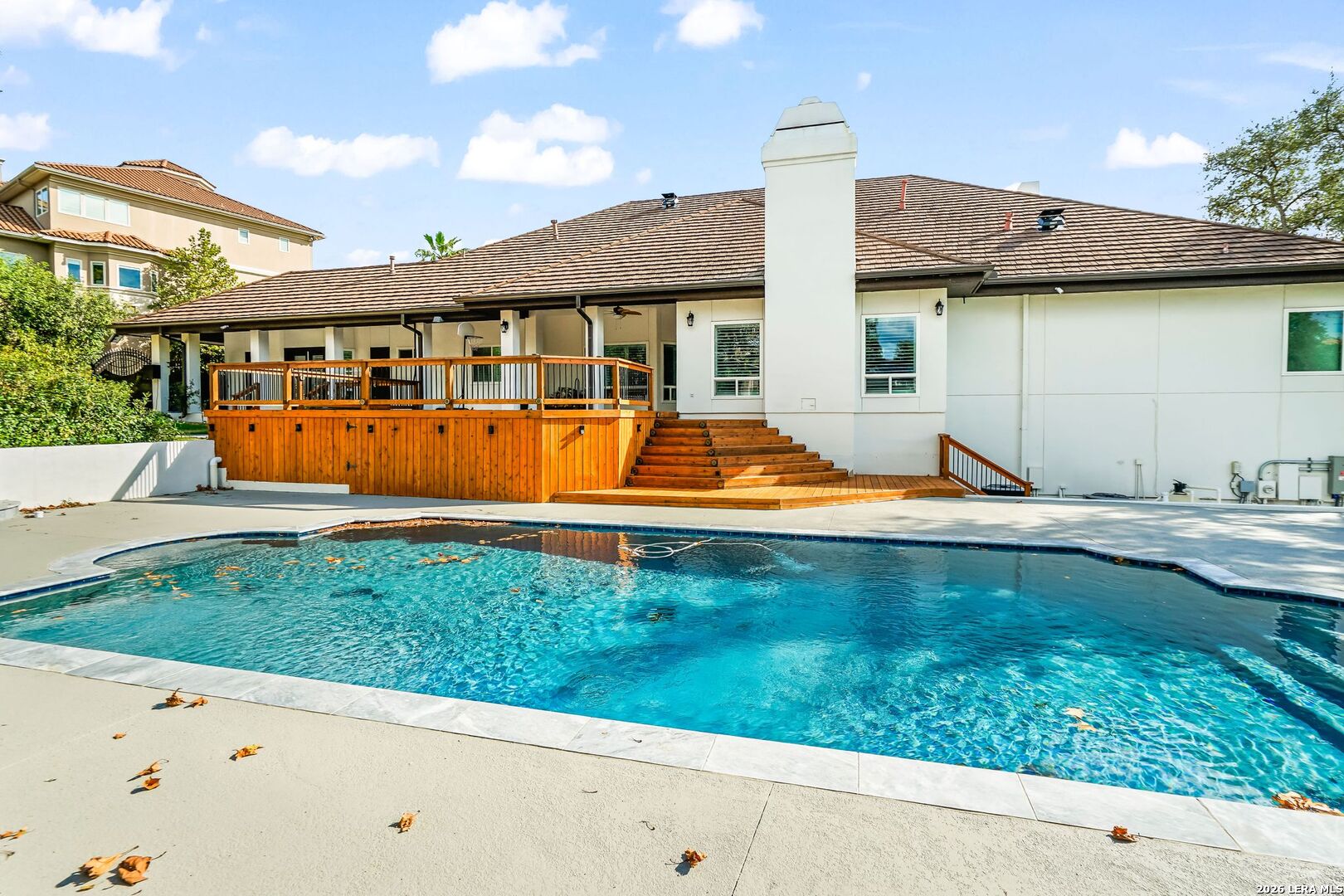 main property photo 45