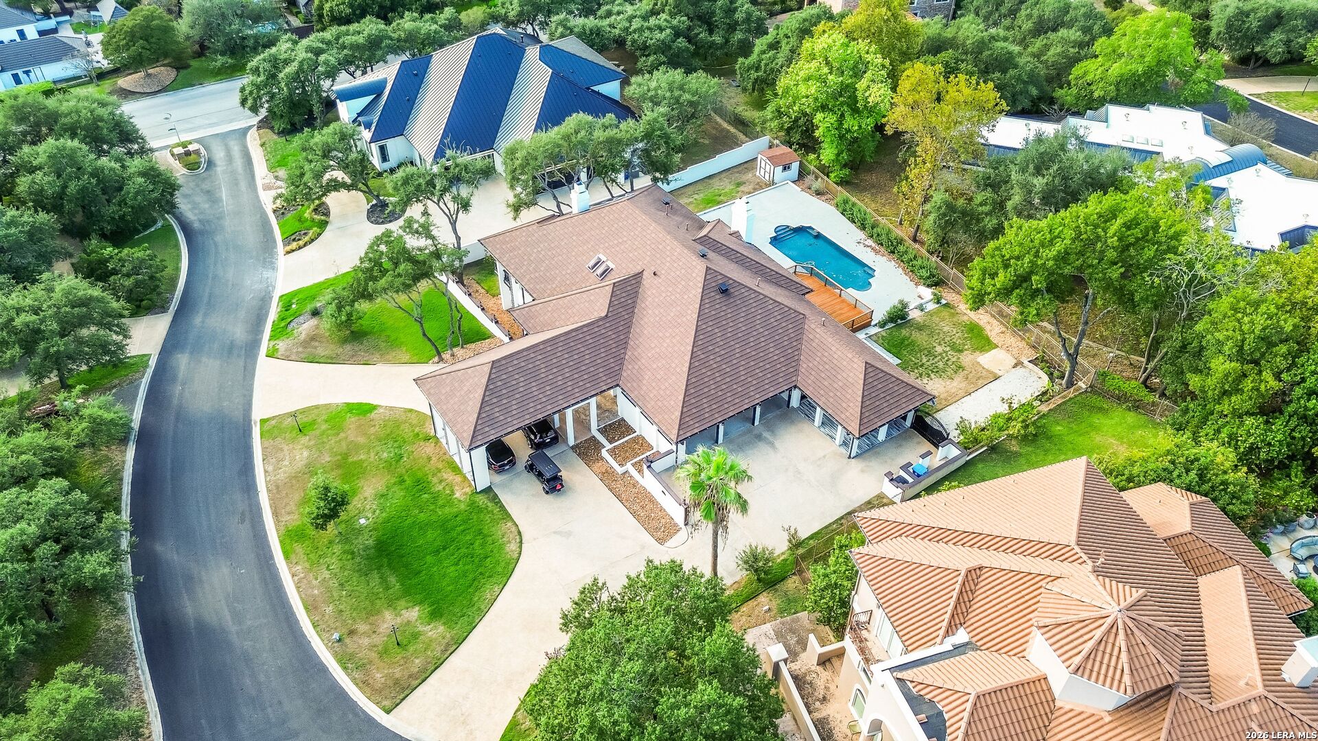 main property photo 49