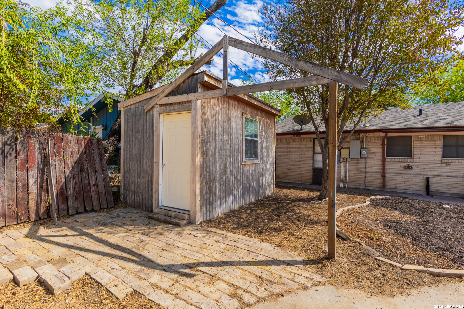 main property photo 29