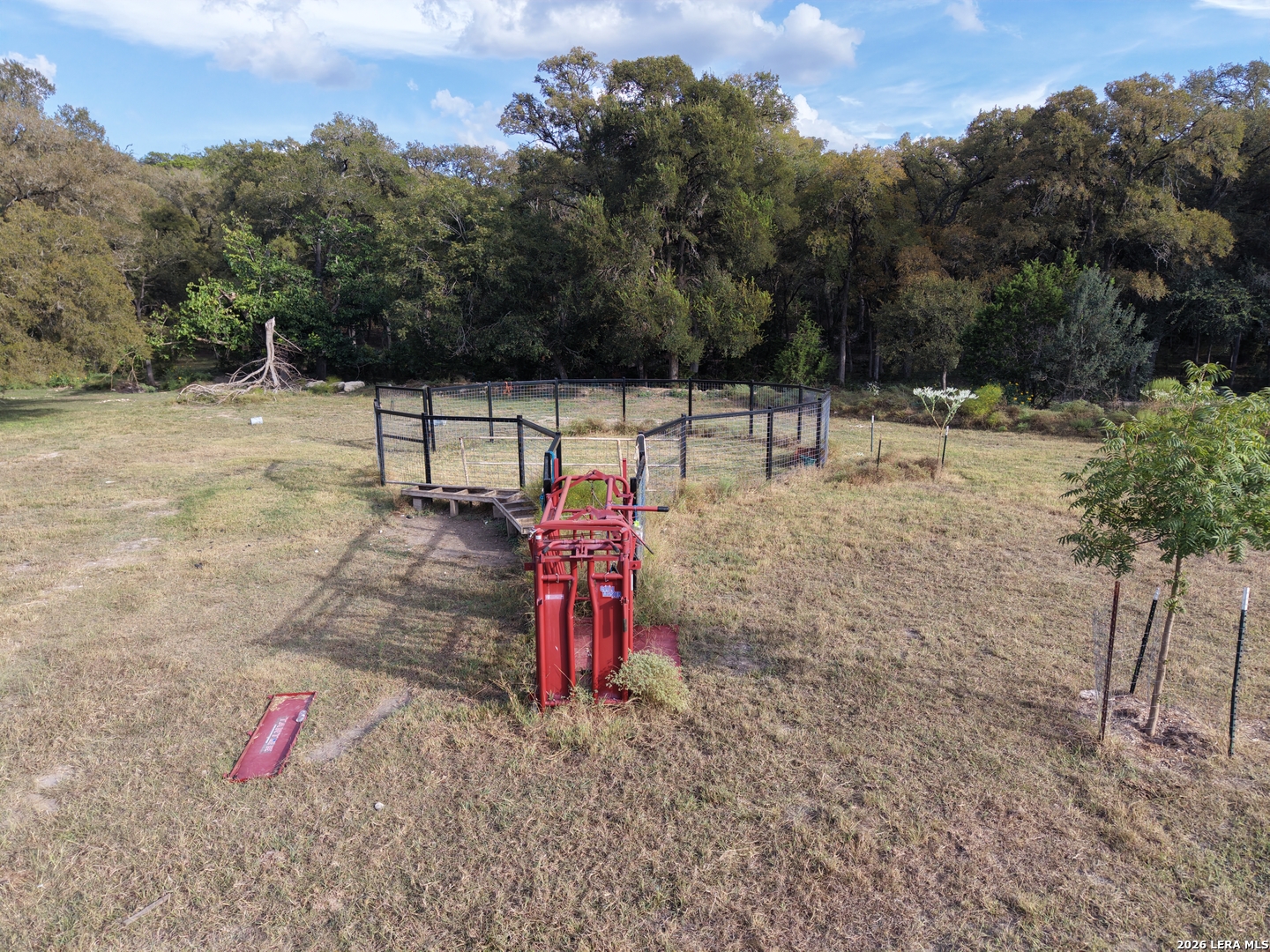 main property photo 13