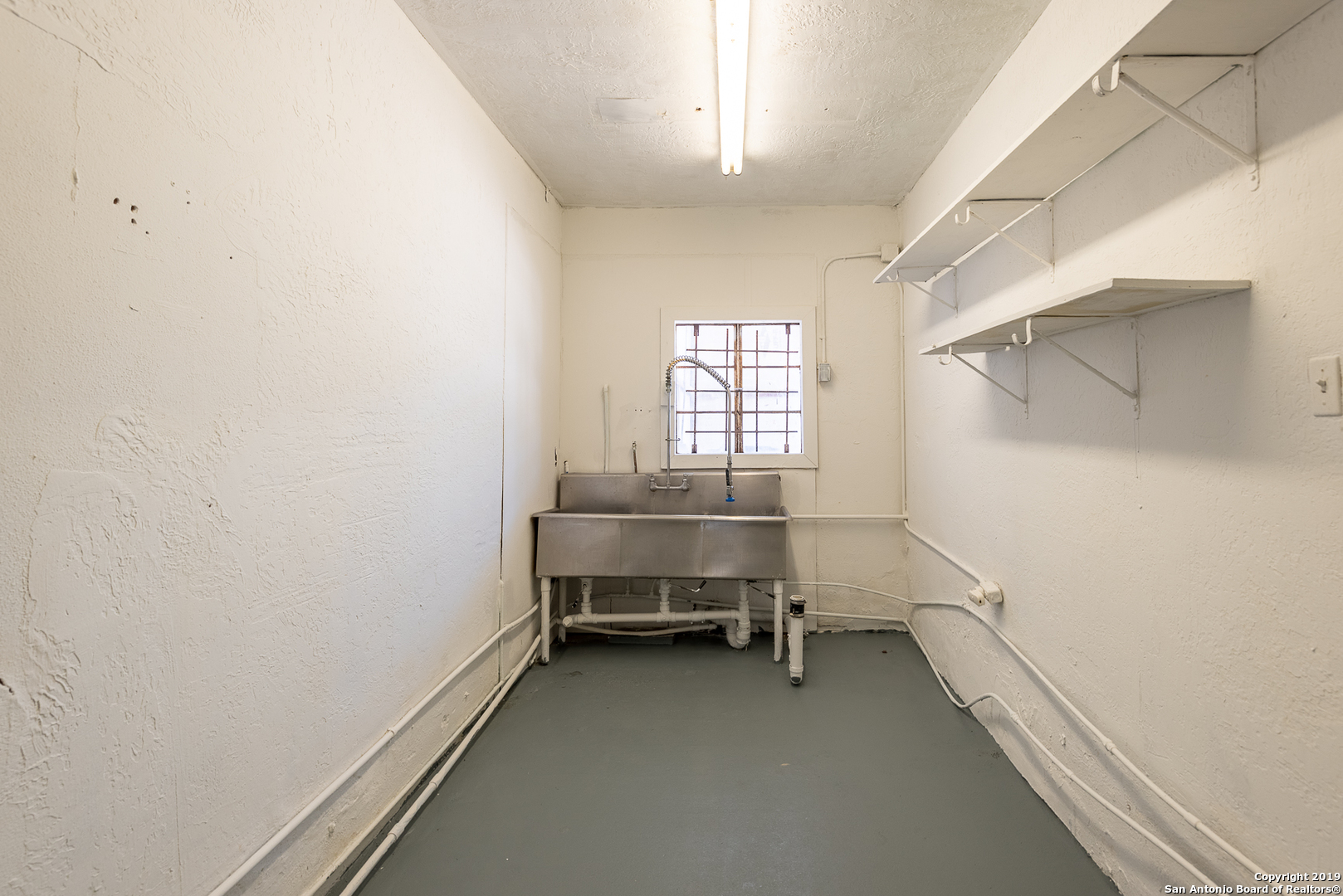 main property photo 12