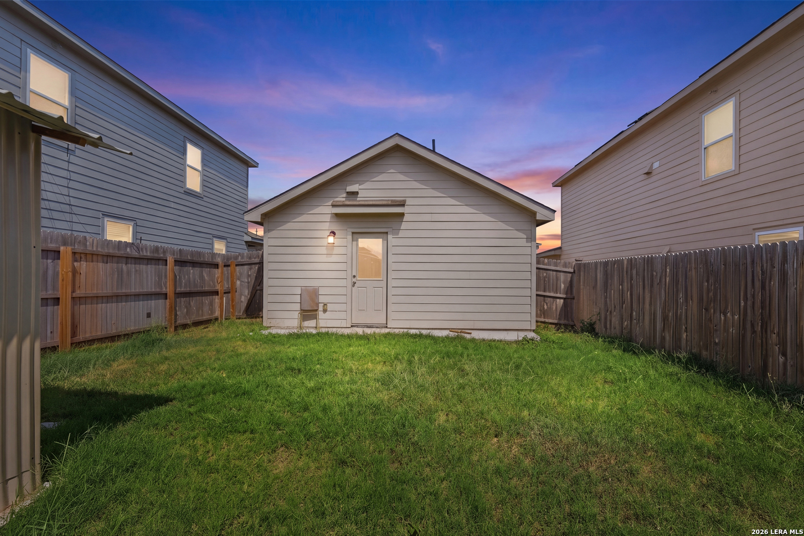 main property photo 21
