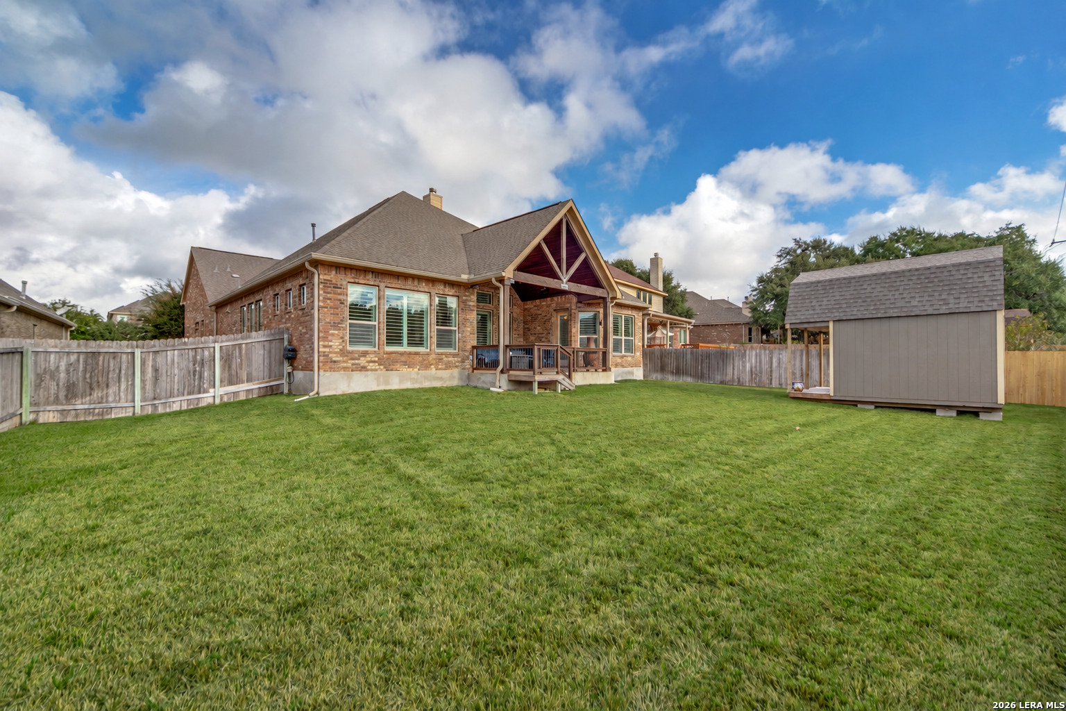 main property photo 23