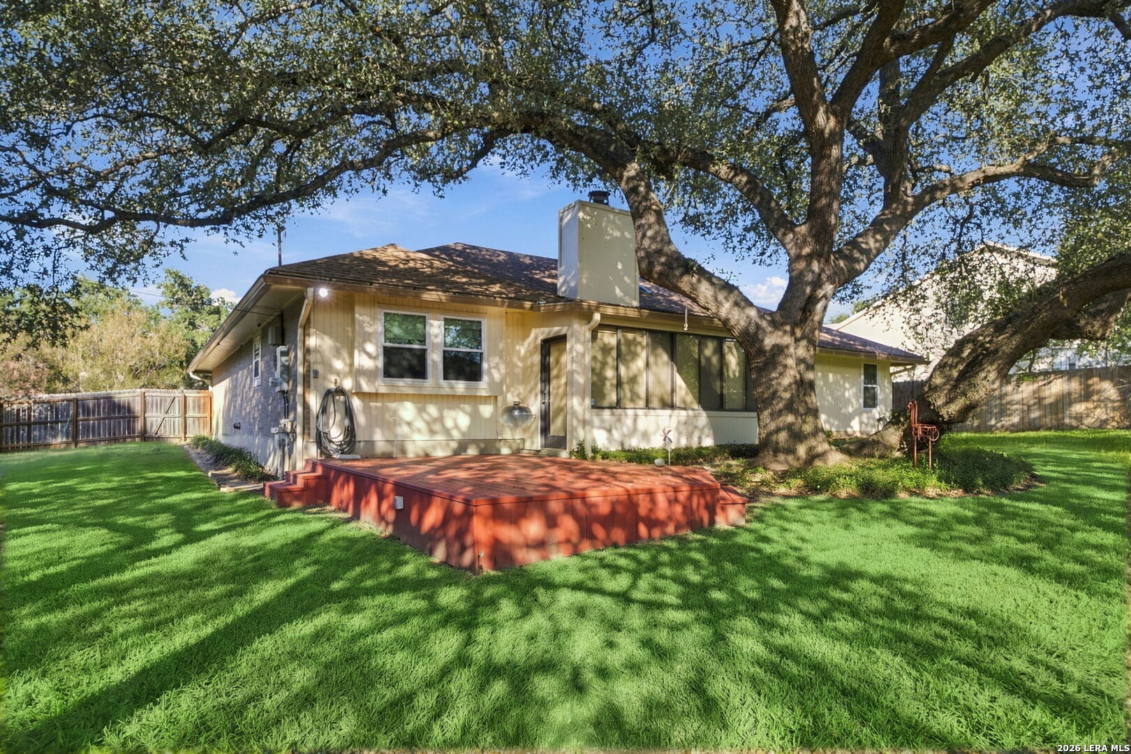 main property photo 40