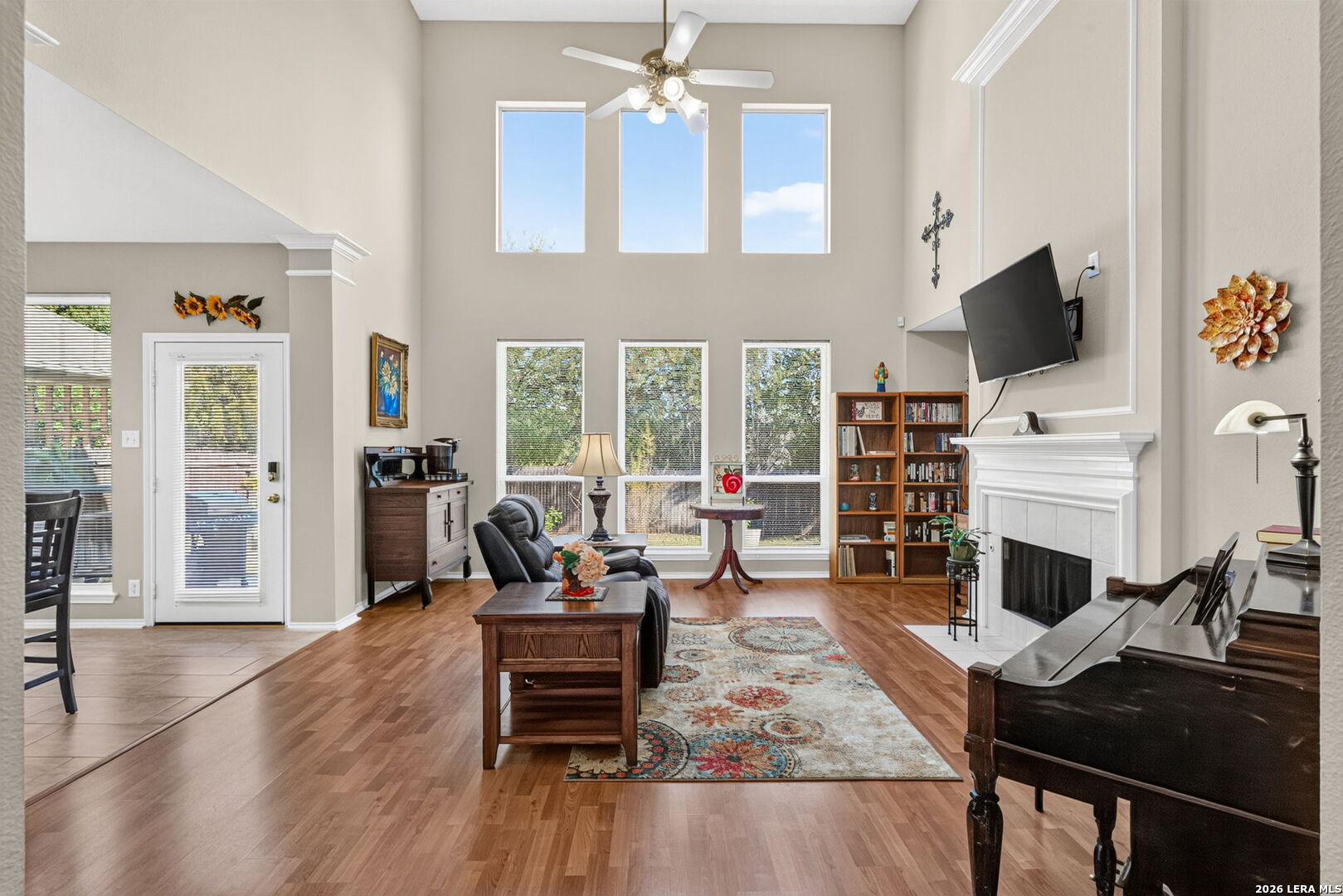 main property photo 5