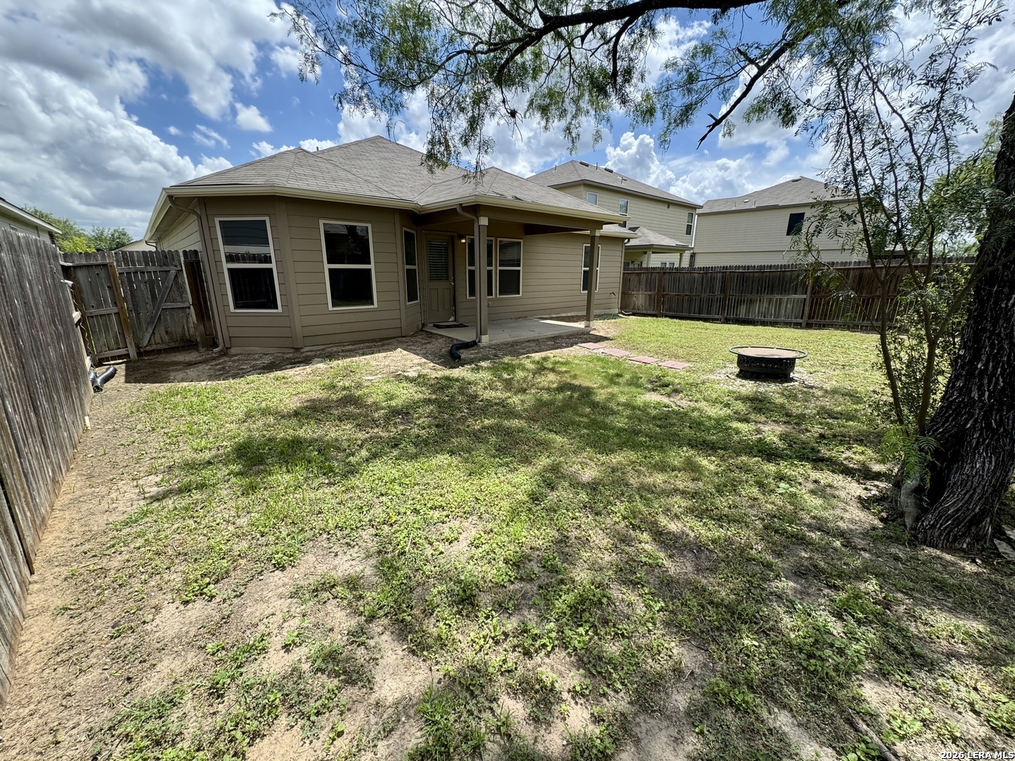 main property photo 22