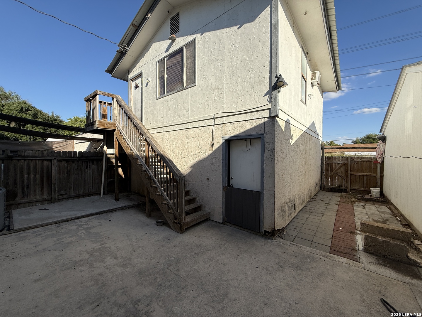 main property photo 22