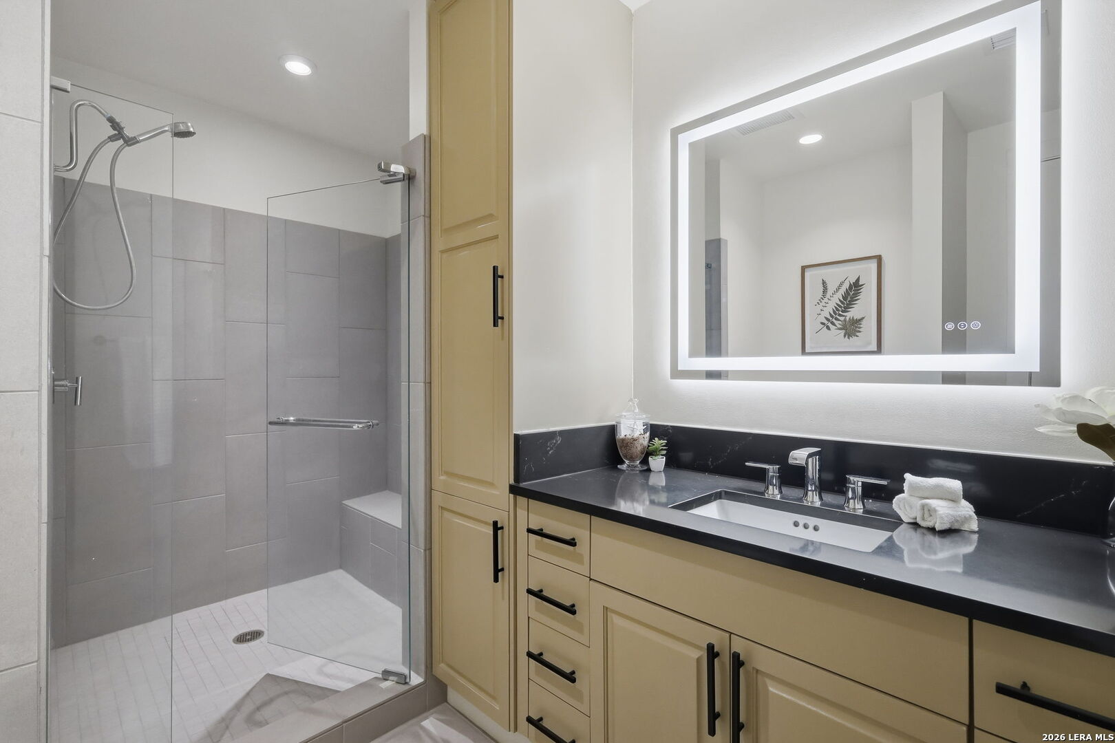 main property photo 70