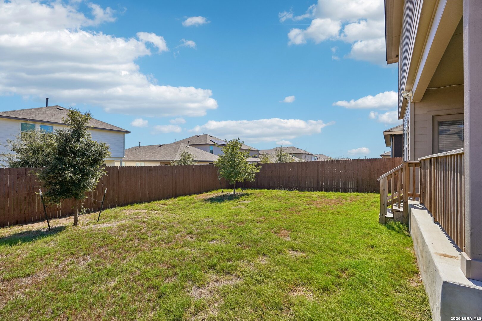 main property photo 28