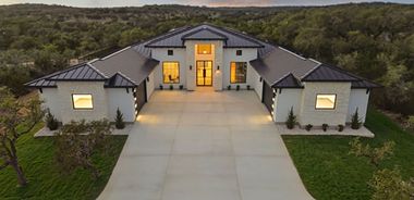image of property with 4 Bed | 4 Bath | 4,596 Sqft