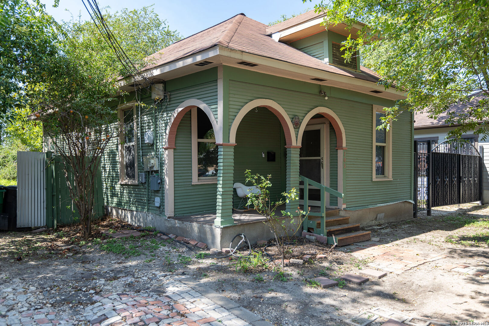 main property photo 1