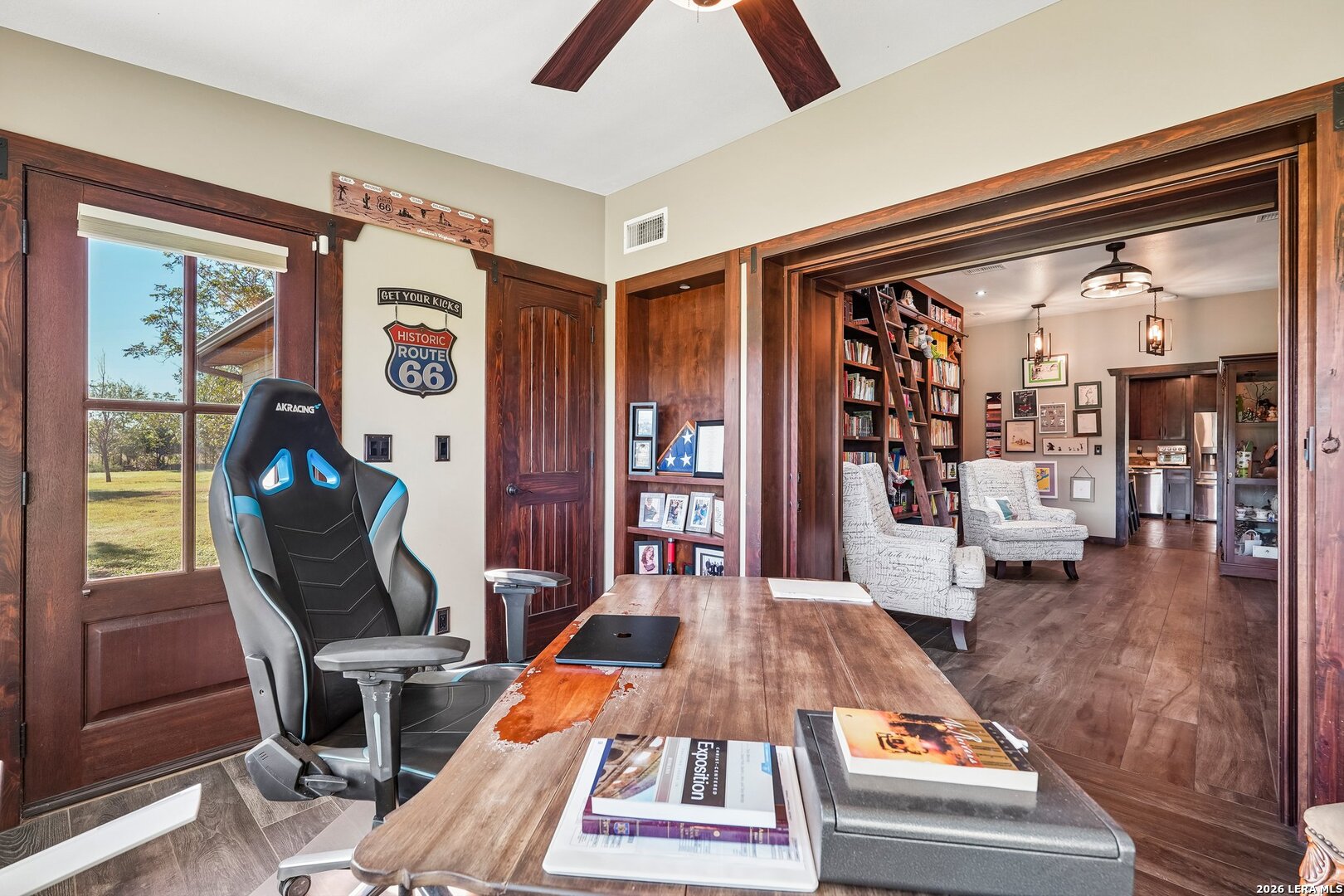 main property photo 28