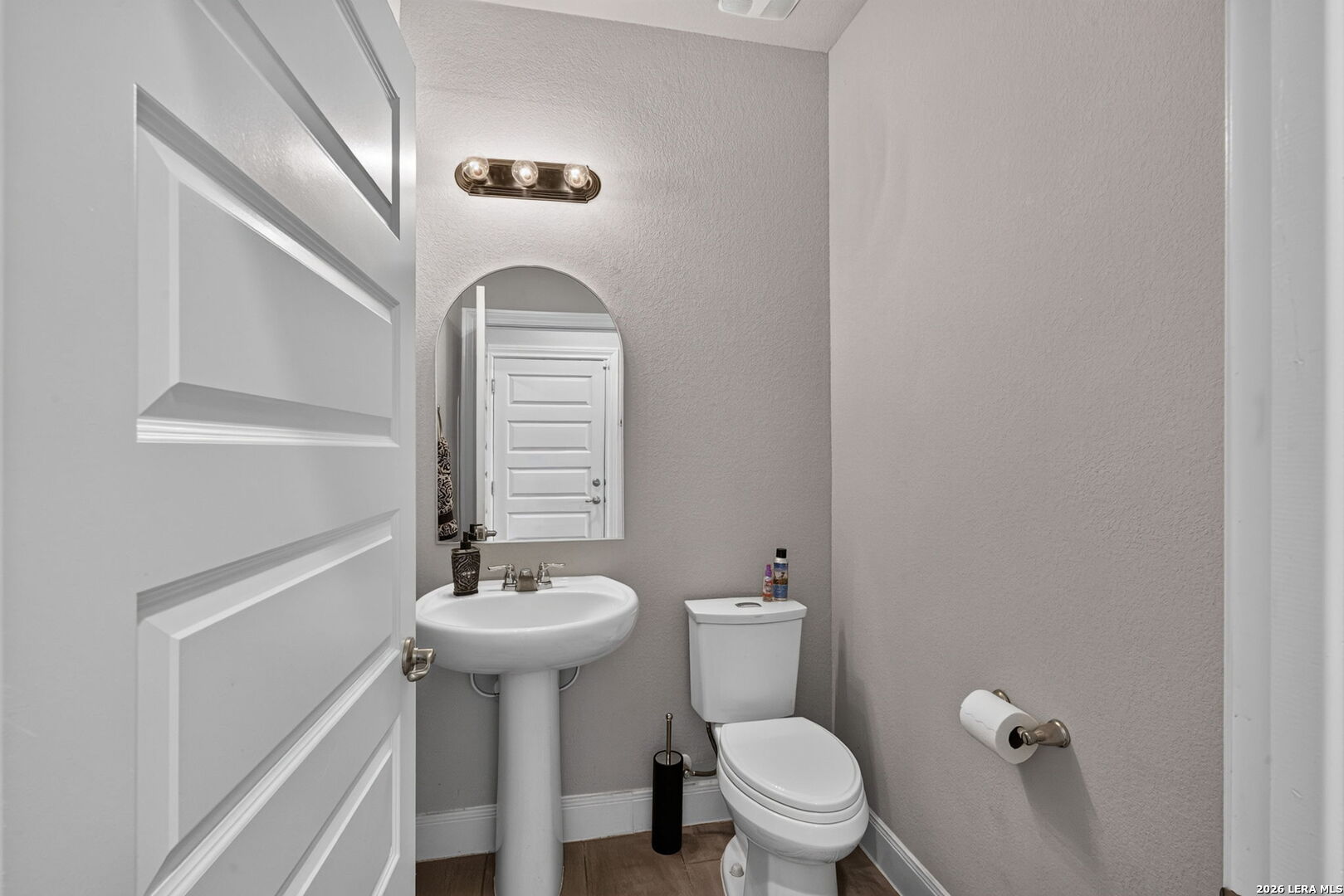 main property photo 22
