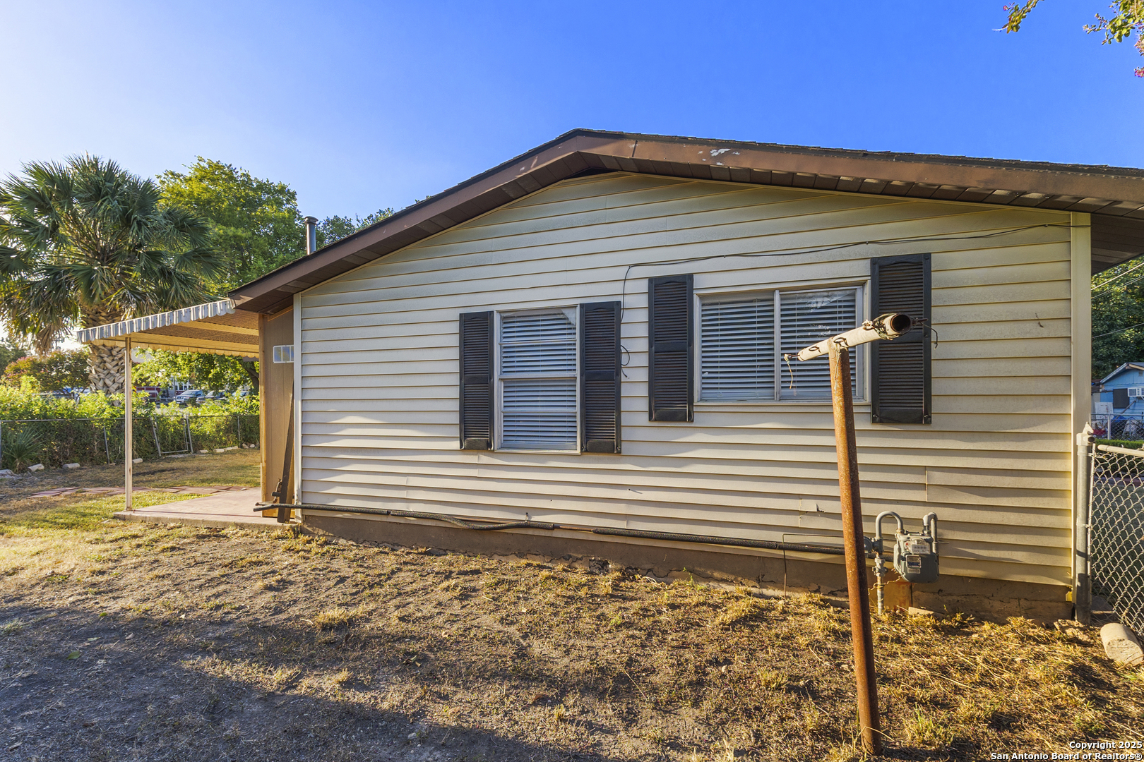 main property photo 21