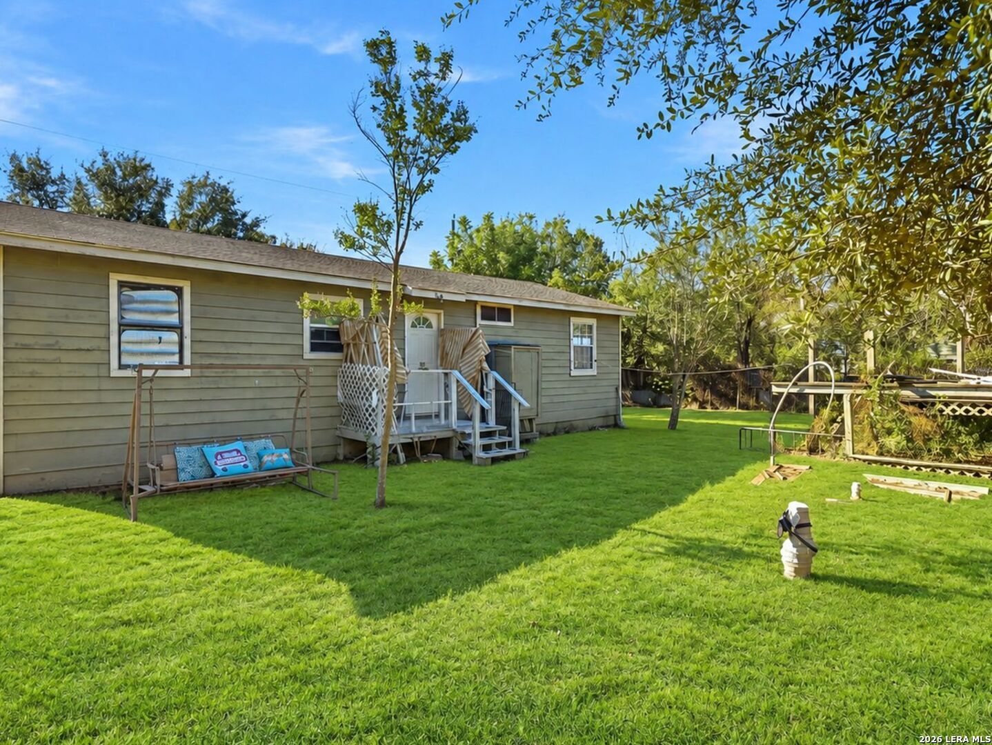 main property photo 14