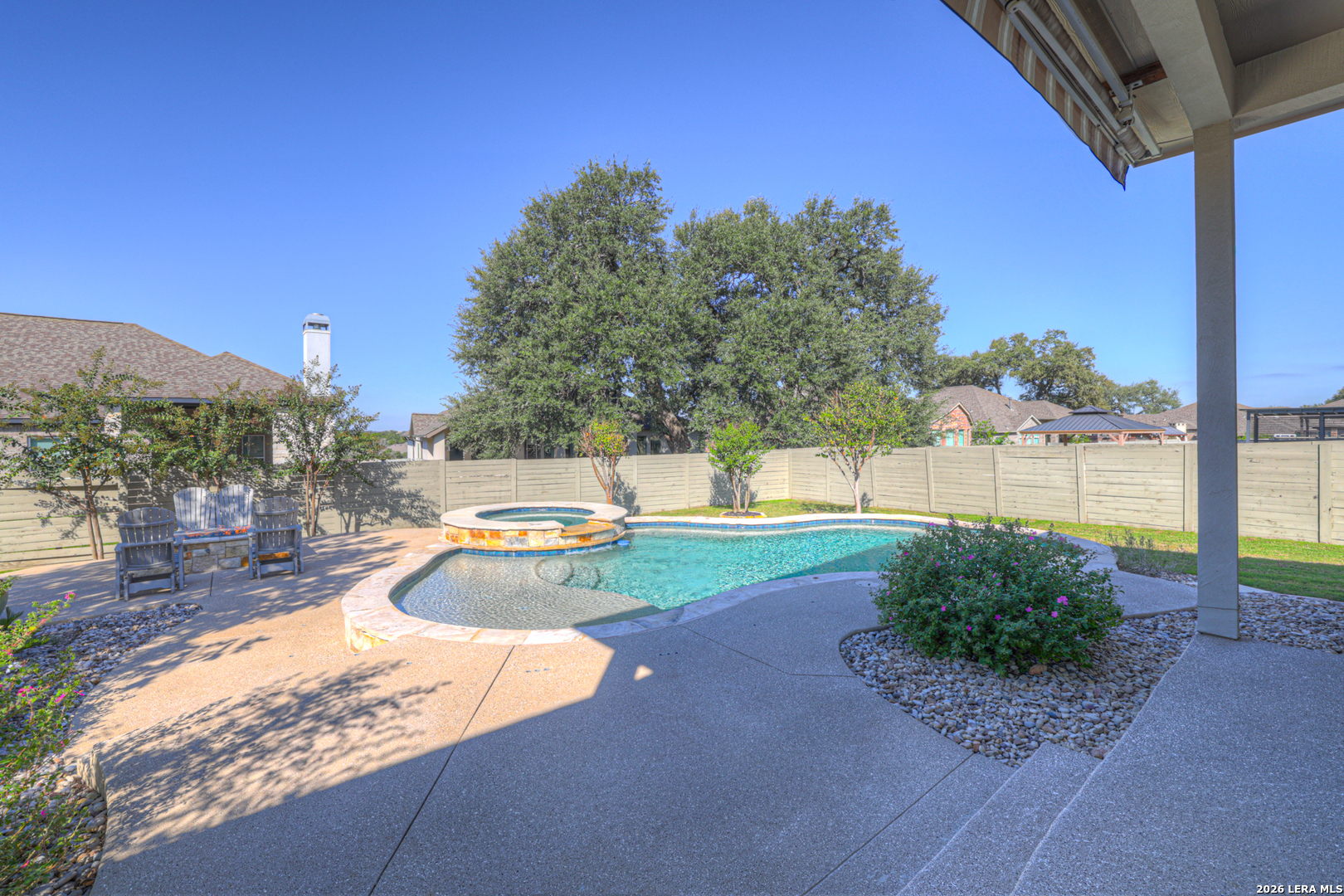 main property photo 35