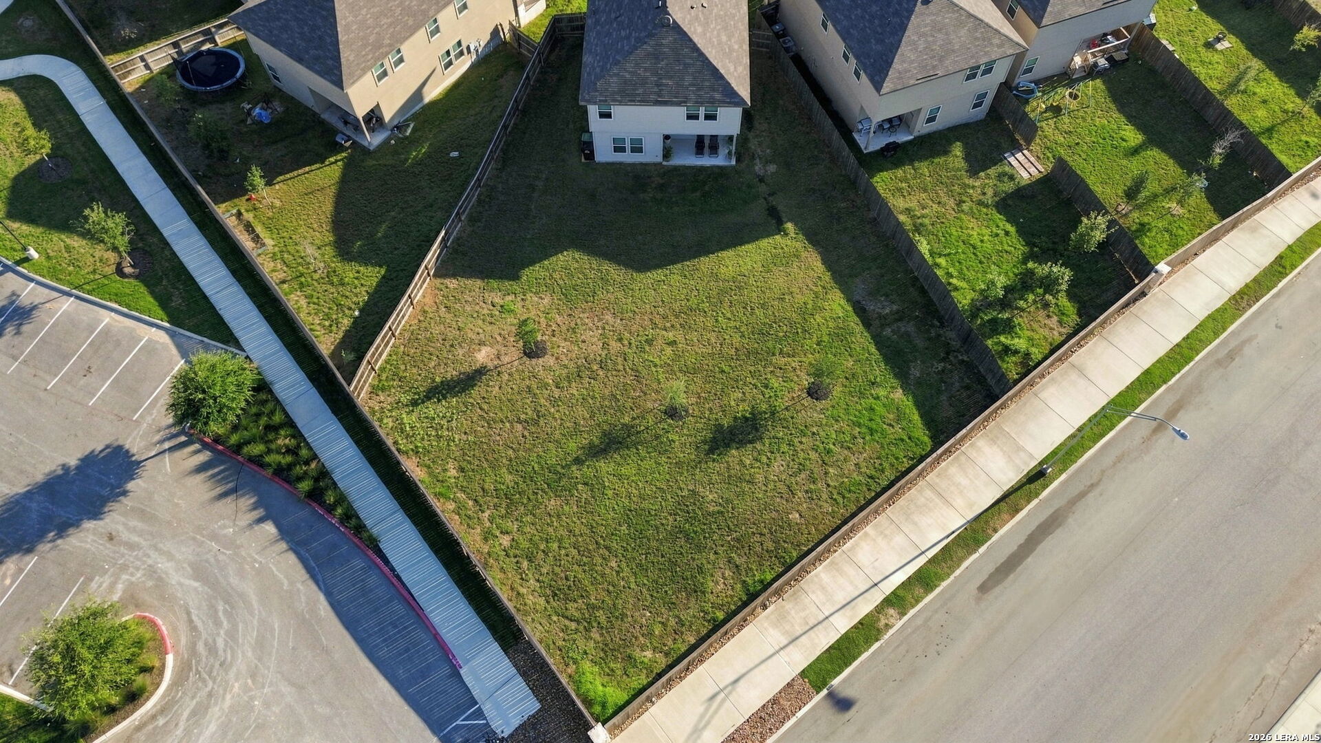 main property photo 48