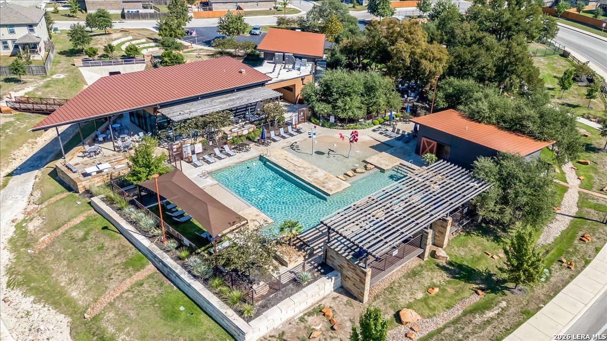 main property photo 45