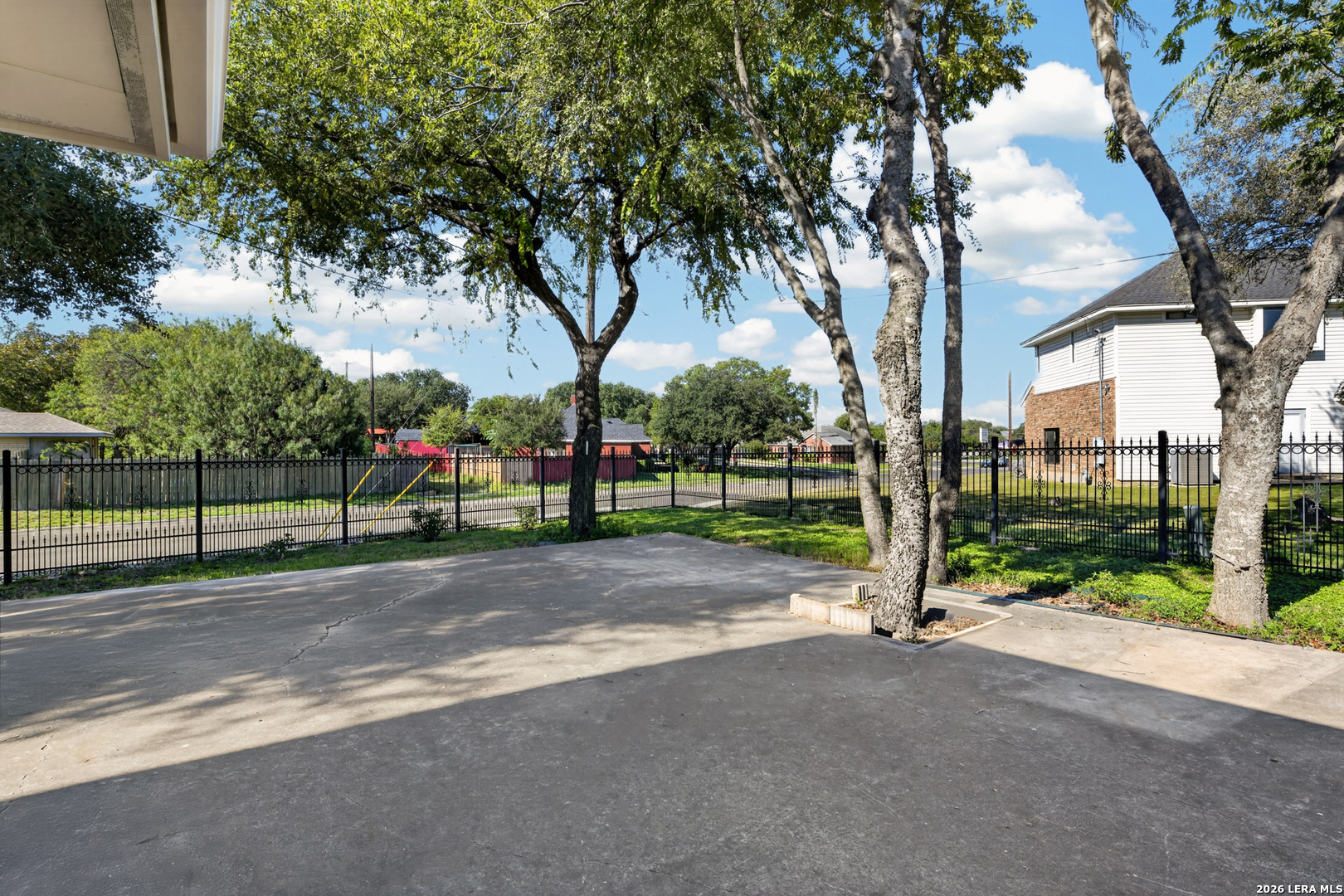 main property photo 41