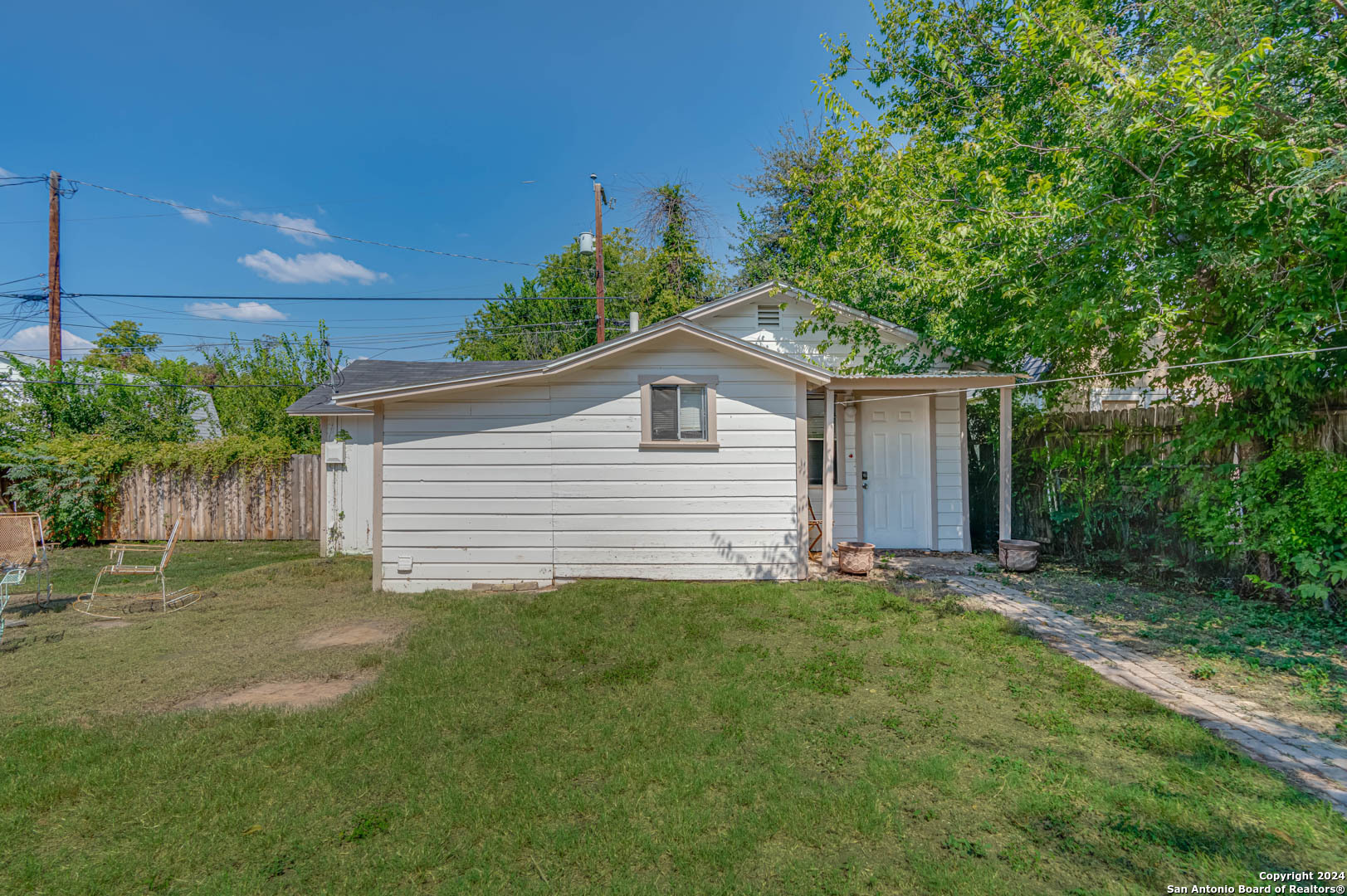 main property photo 5