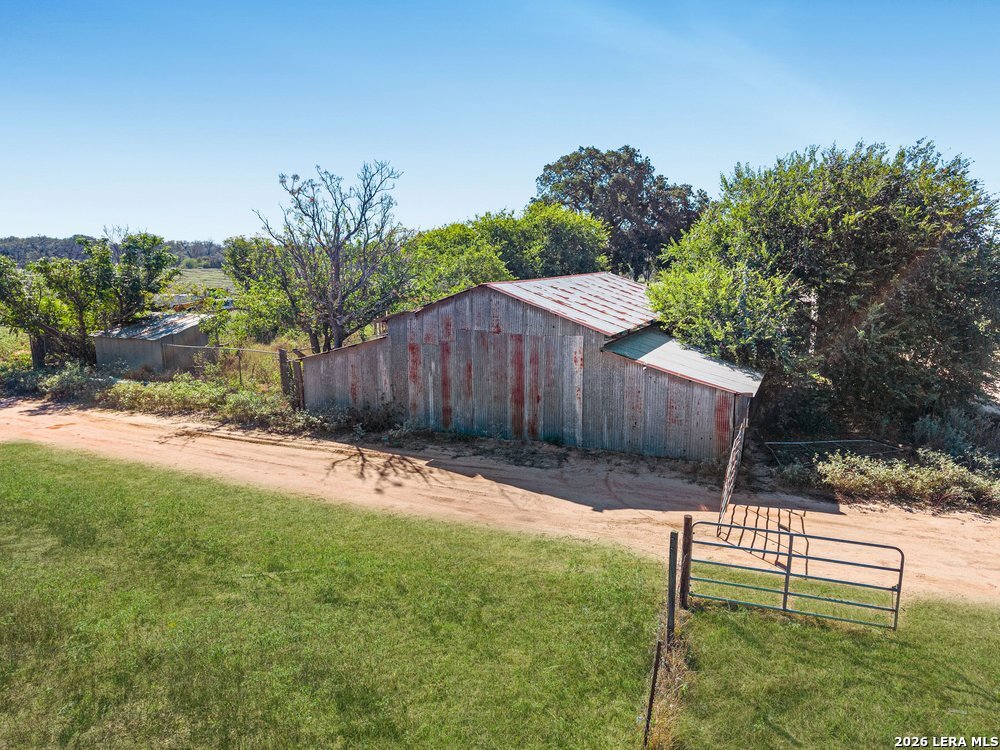 main property photo 9