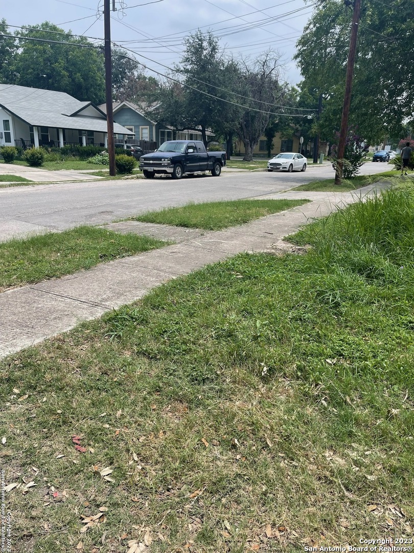 main property photo 3