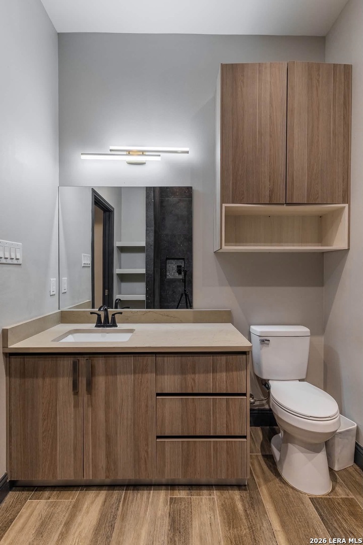 main property photo 18