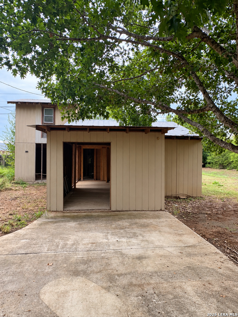 main property photo 40