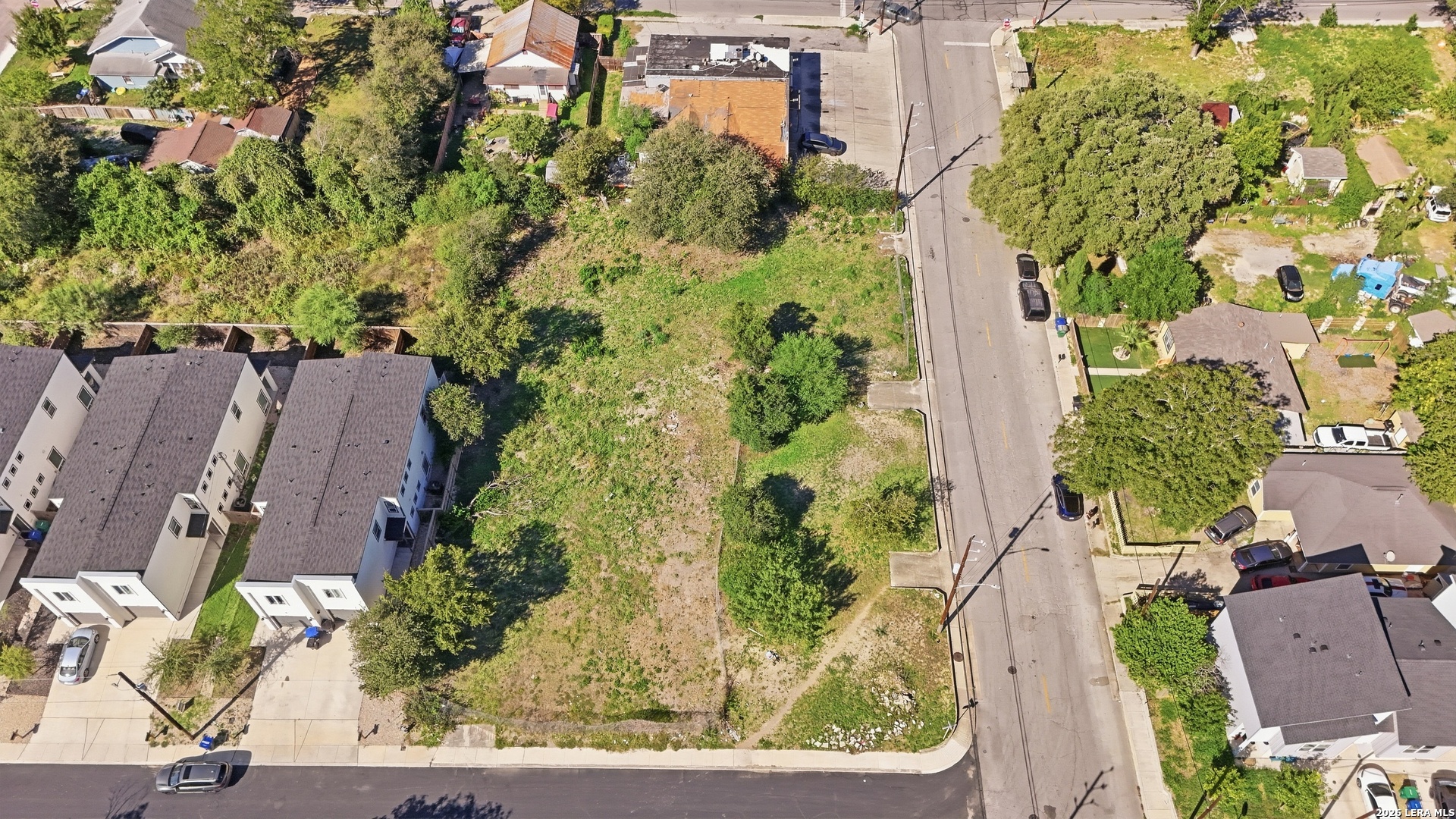 main property photo 9