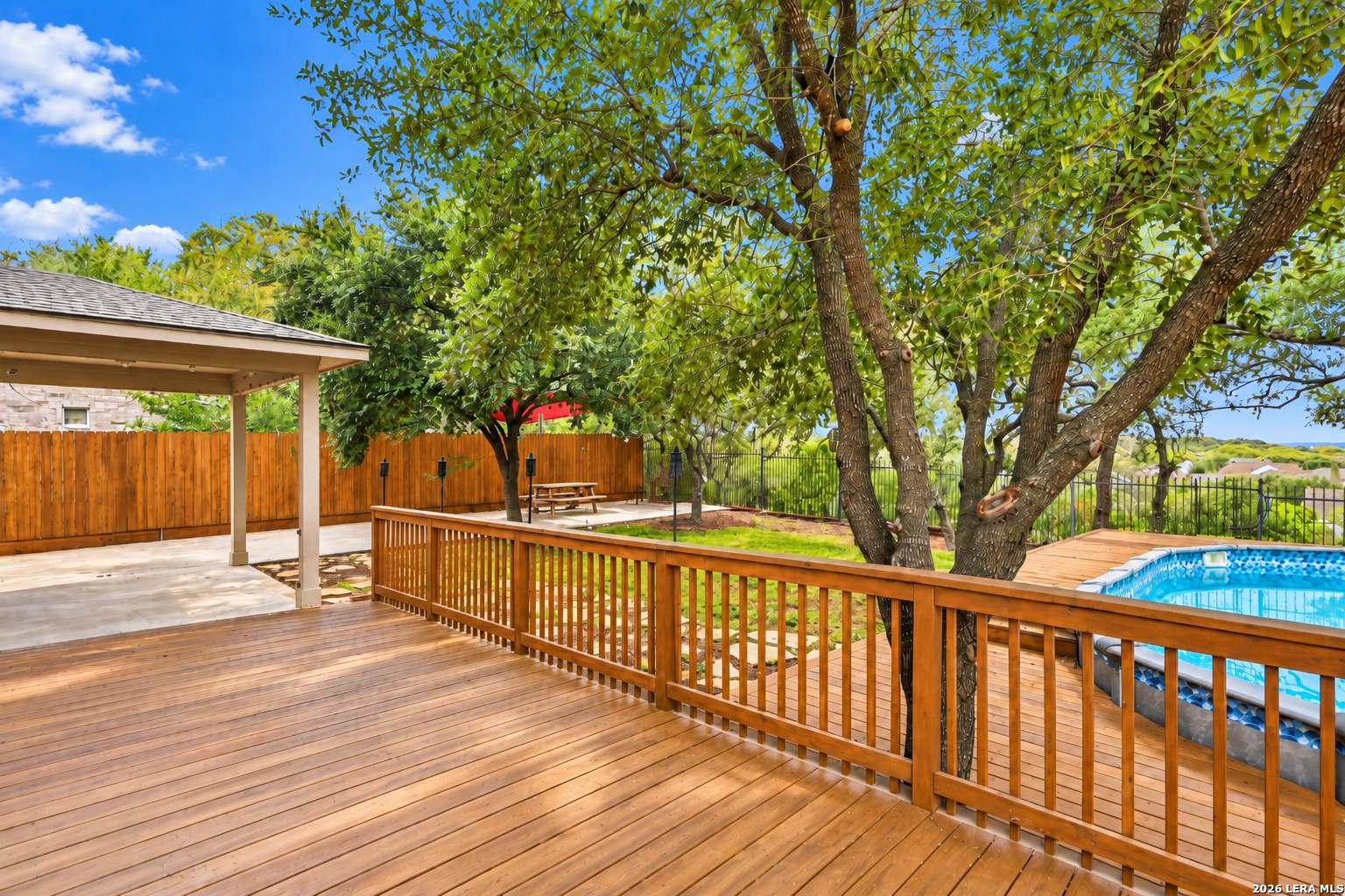 main property photo 29