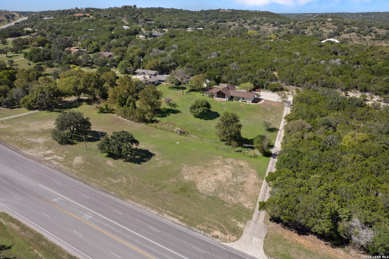 main property photo 40