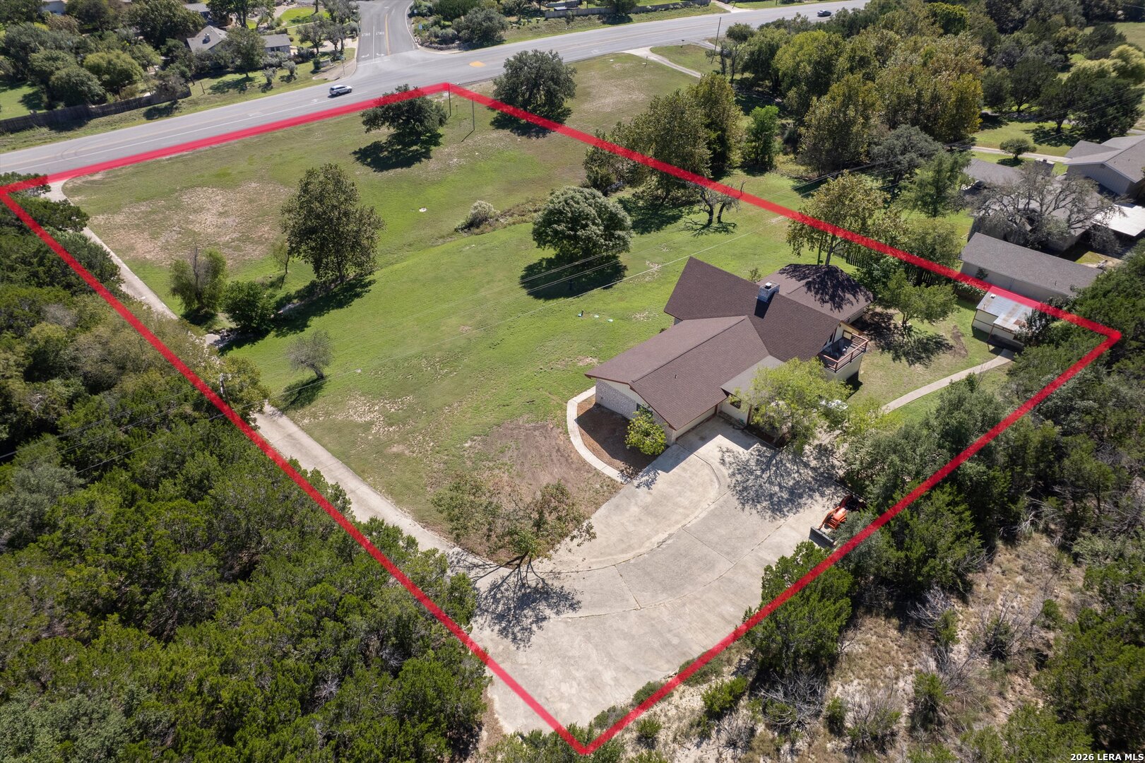 main property photo 41