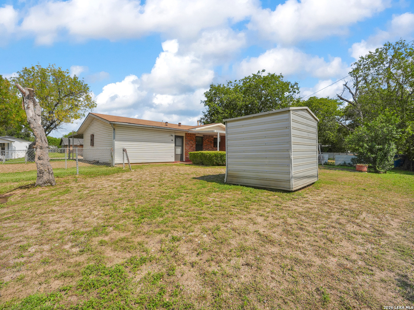 main property photo 26