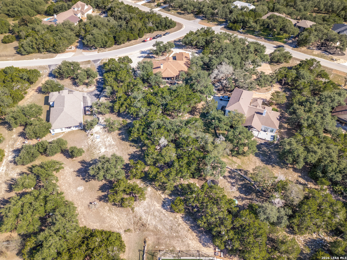 main property photo 28